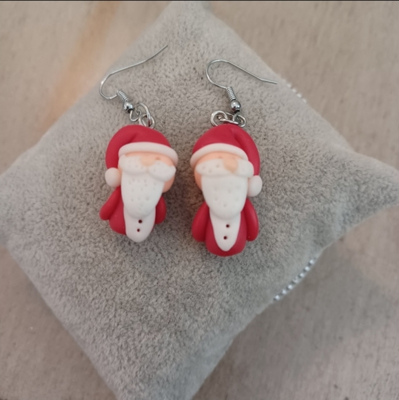 Red Holiday Christmas Santa Claus Clay Dangle Drop Earrings - Picture 2 of 7